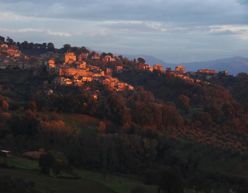 La Casa Nettarina Guest House Poggio Mirteto ภายนอก รูปภาพ