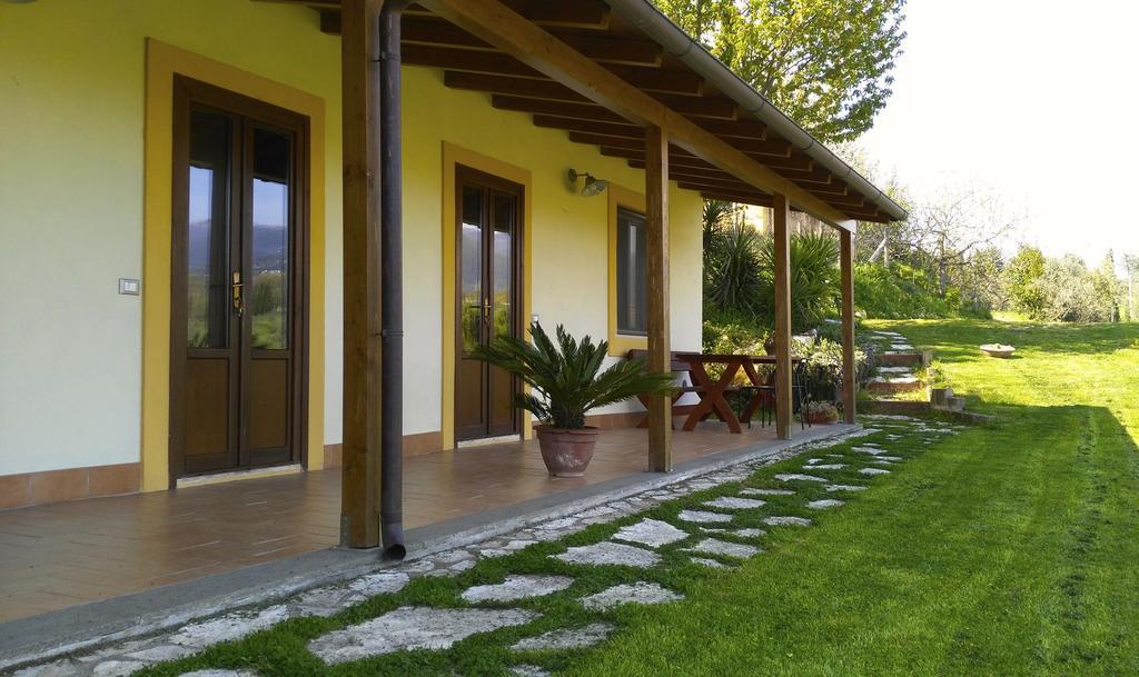 La Casa Nettarina Guest House Poggio Mirteto ภายนอก รูปภาพ